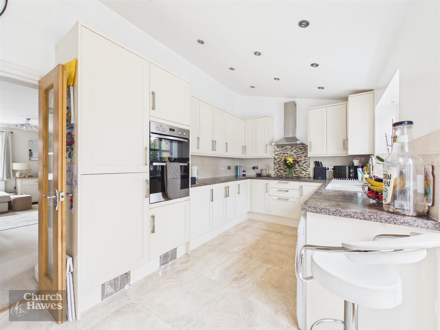 Property Image c049abf3-9f1a-4bdd-bb07-12585e9c59ba