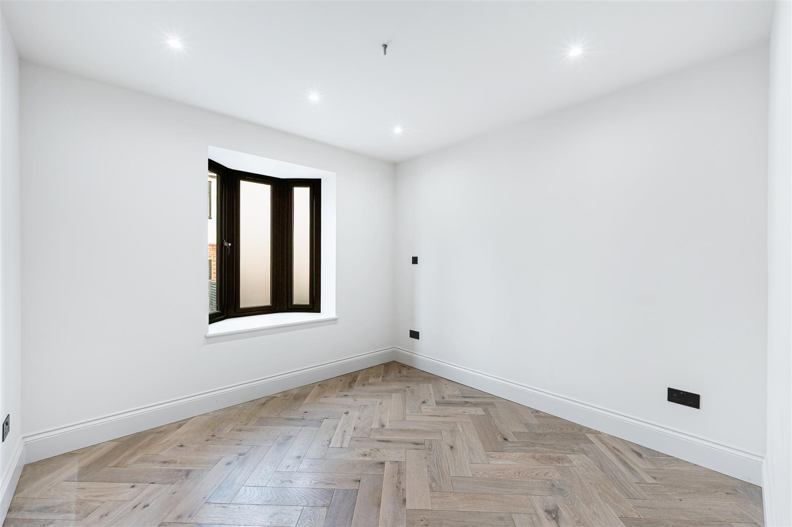 Property Image c06367bf-d13c-49c7-b34a-5b788440288c