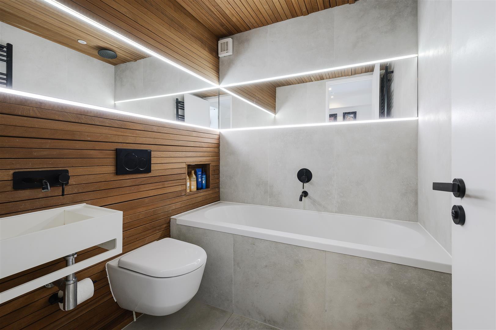 Property Image c07c40e2-2127-4d64-b943-bf8c1c59e848