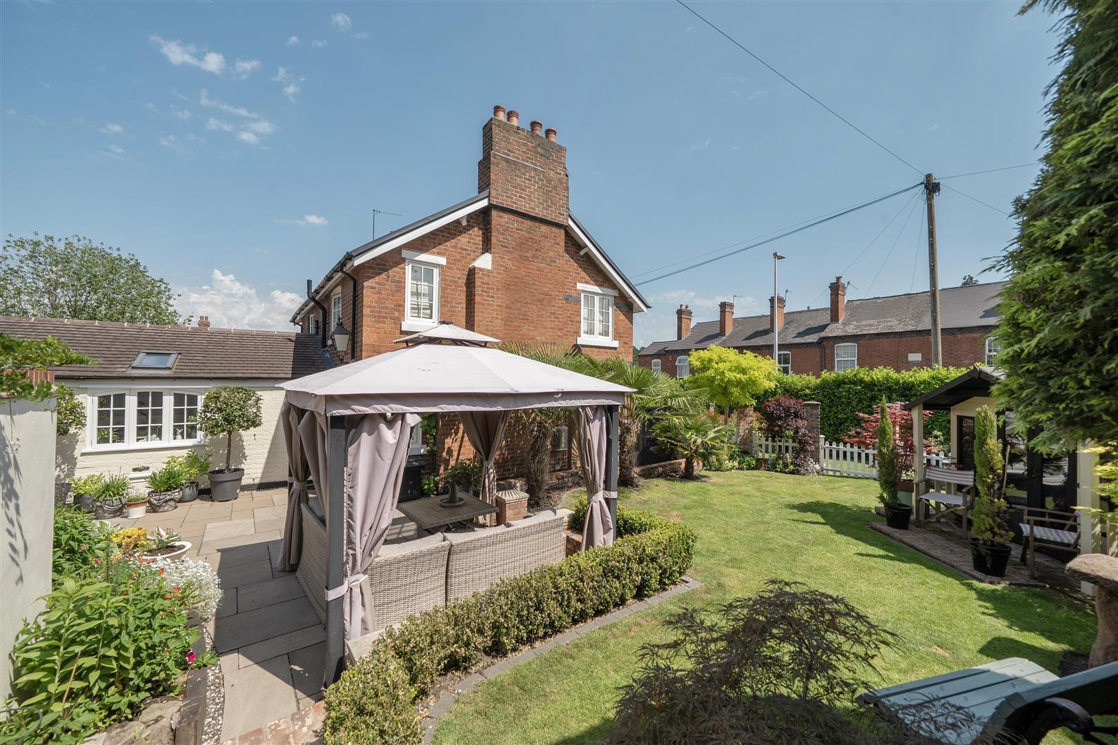 Property Image c0845293-8020-47e0-b1de-718e8252a9d2