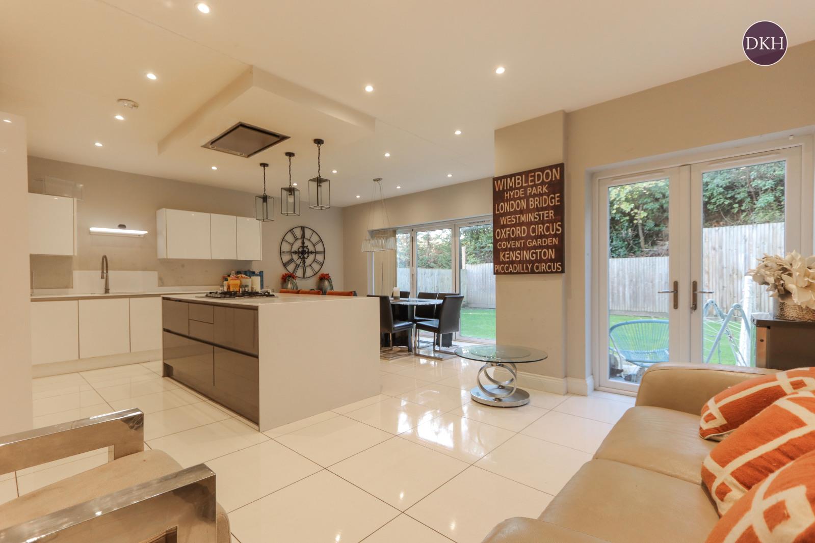Property Image c087ab26-9ee3-4e64-a04f-7e8e2e3df35a
