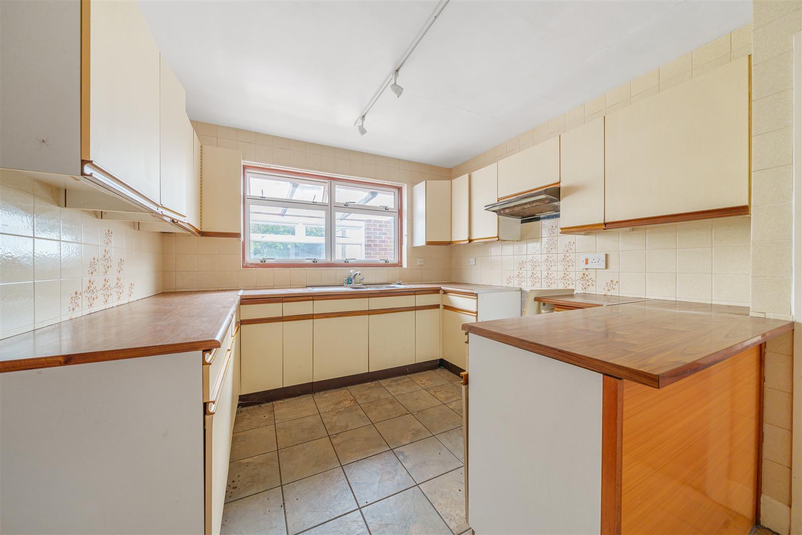 Property Image c0a35c43-9848-4721-936d-45e3de7fc537