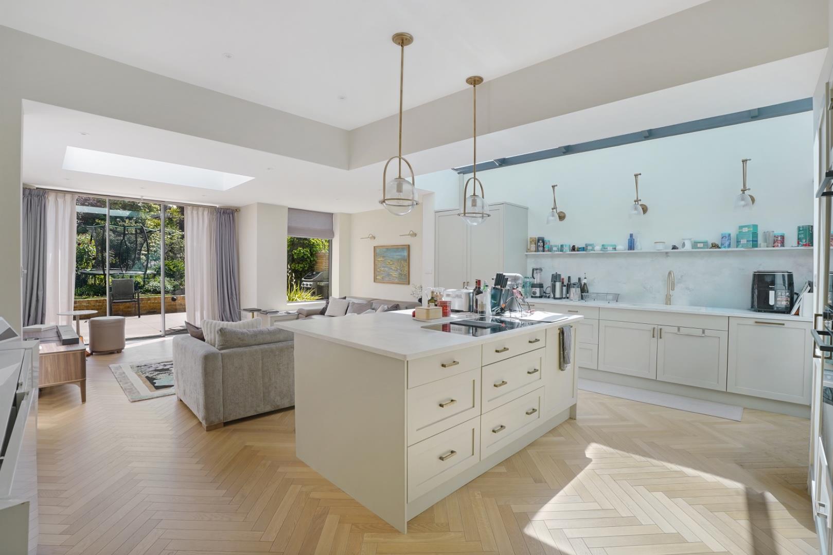 Property Image c0abe722-d141-4e7d-b18f-30636948ffee