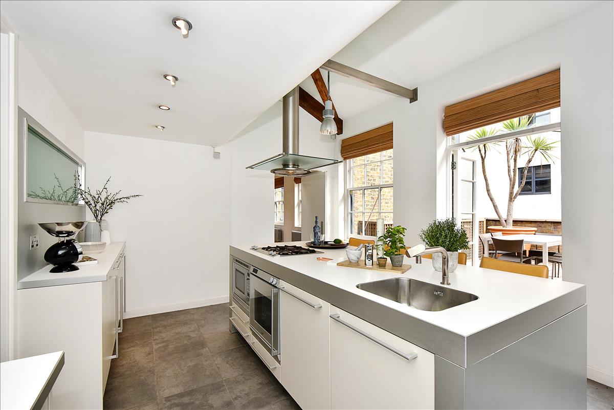 Bulthaup kitchen in Shoreditch warehouse apartment