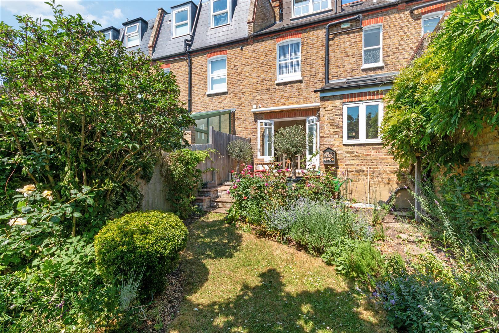 Property Image c0d6d438-032b-42b9-93ba-46d79e2db6d4