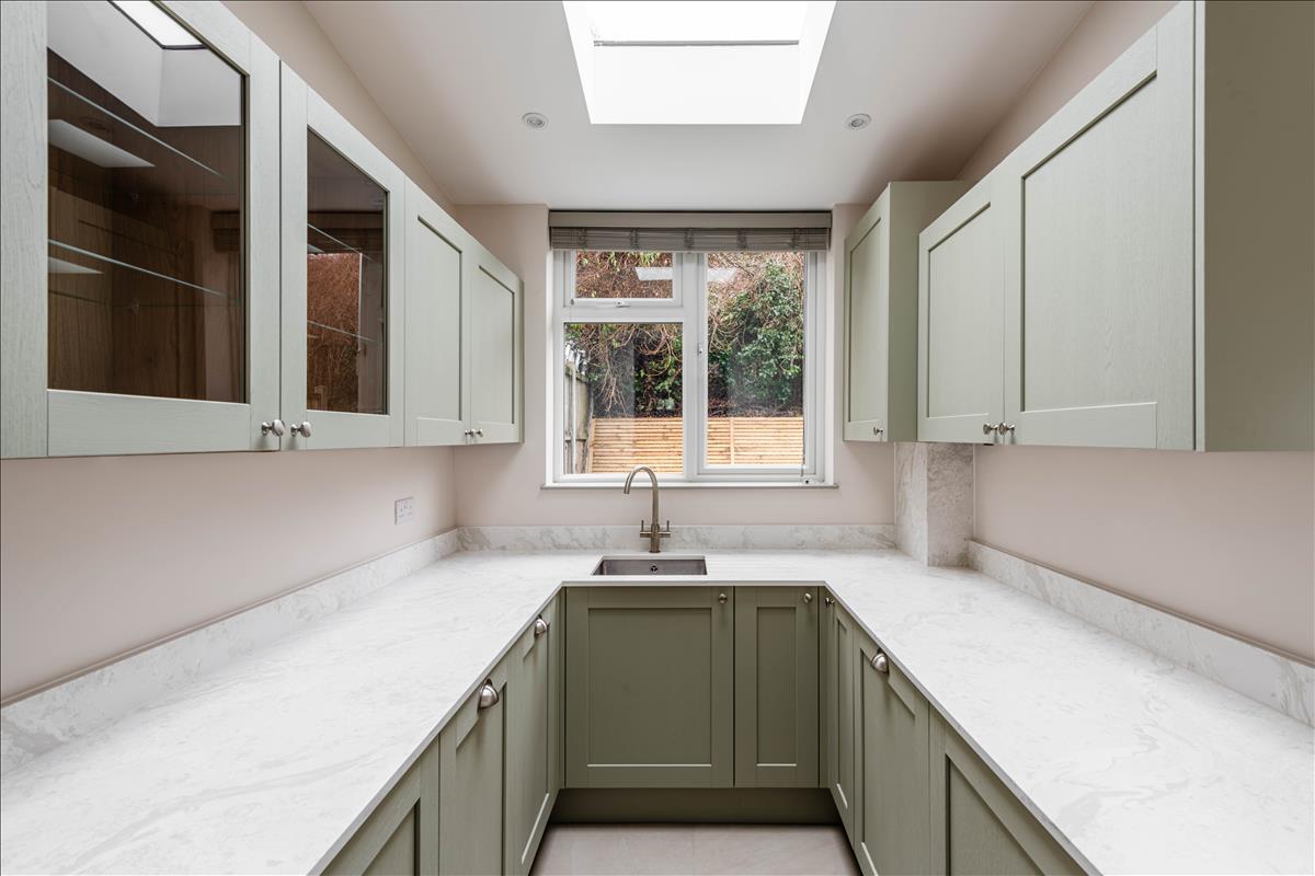 Newly refurbished four double bedroom house with garden on Bushberry Road E9 Homerton