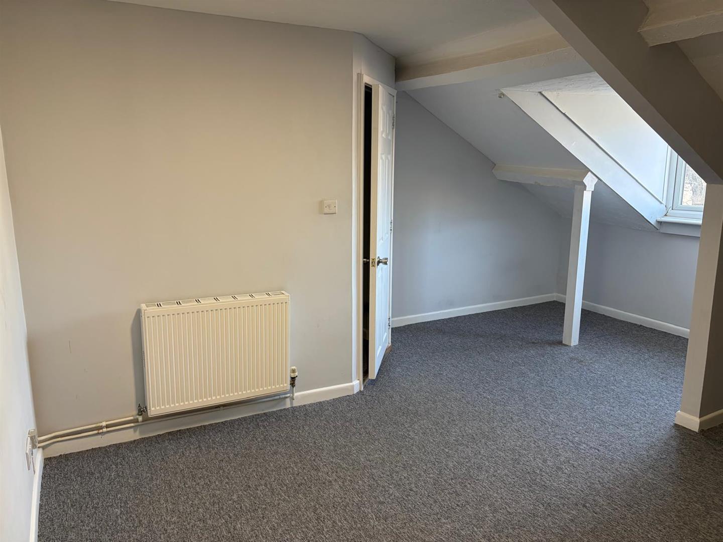 Property Image c0f3eb2a-bb1f-46eb-8eed-a2a3545d946d