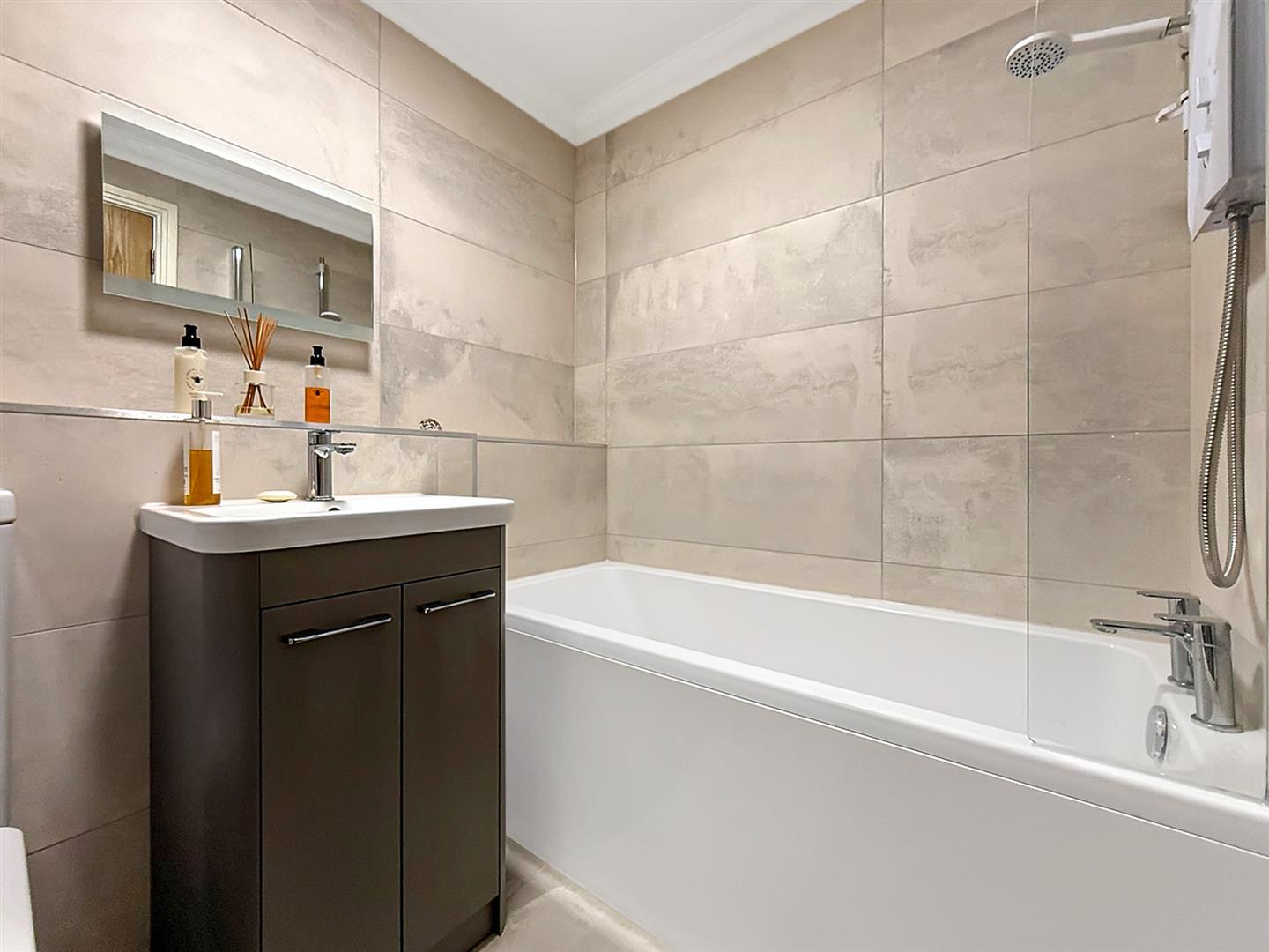Property Image c10f0195-b43e-4b1f-a5df-5f5e8a5bcec2