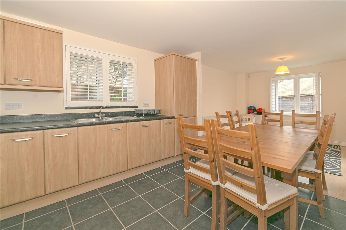 Property Image c10f5794-114f-4c7f-81e0-5d776f2cec7a