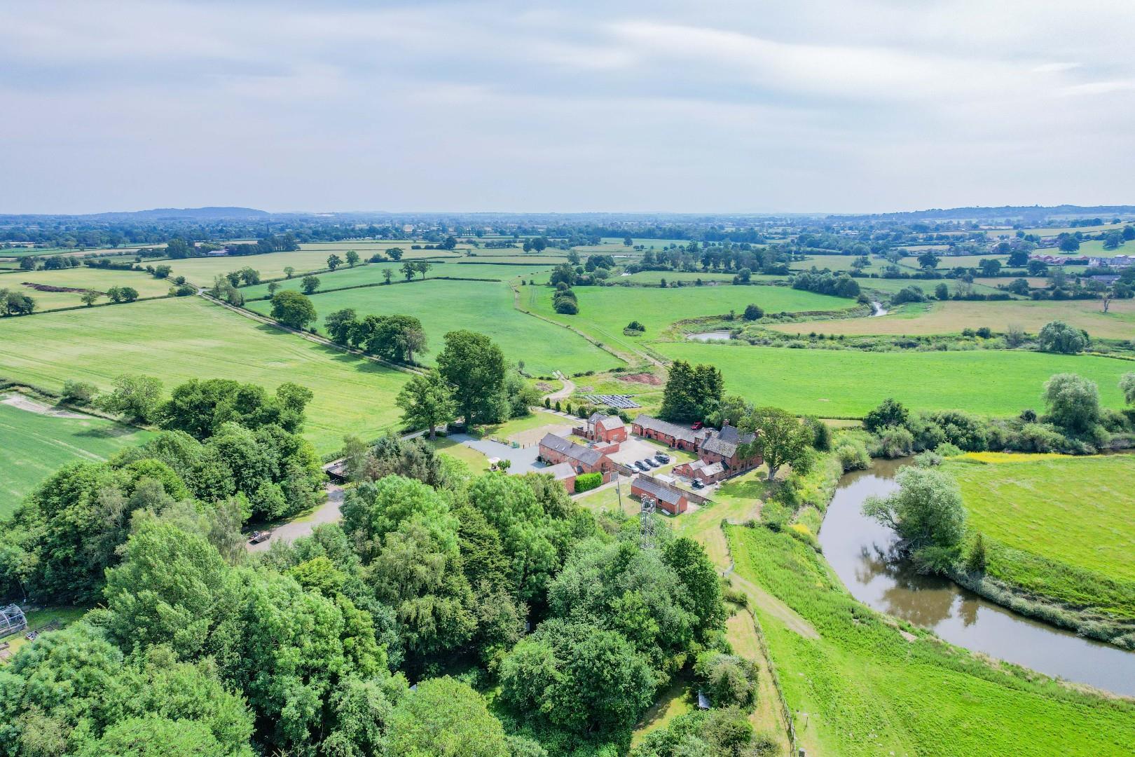 Property Image c1134f82-c7e3-42a4-ba05-93ee4d47772f
