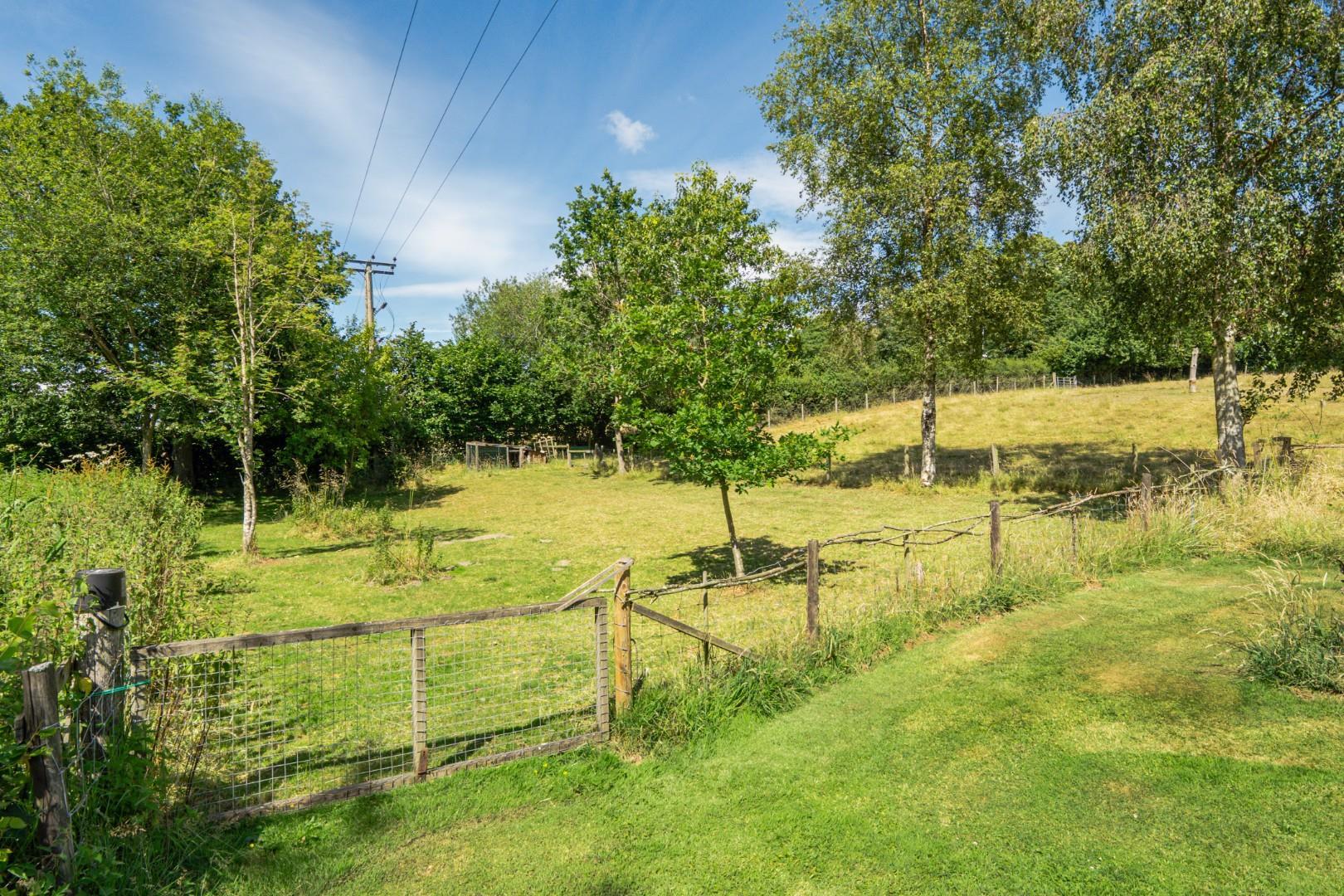 Property Image c12d553a-c025-47d4-9ac0-e2d696bc2331