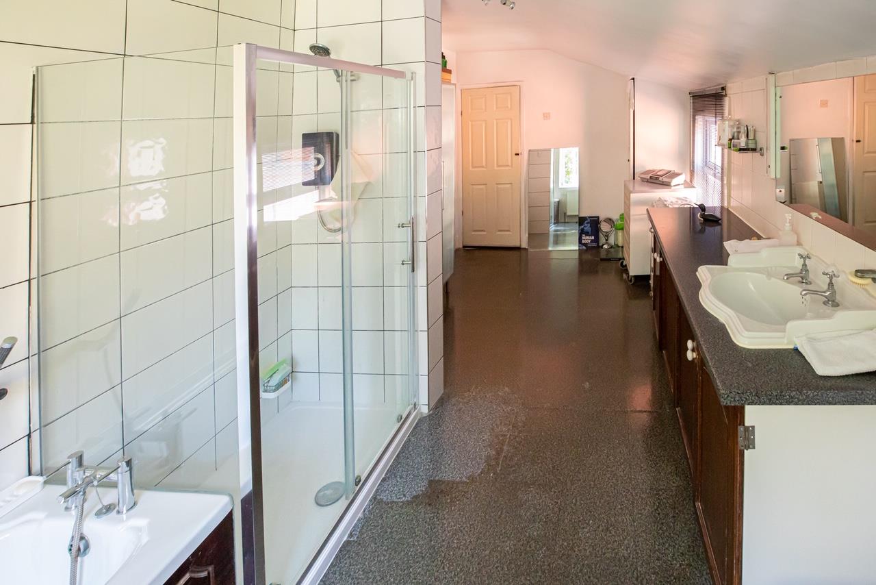 Property Image c13f35e2-d481-401d-bf09-e406fa8aa61b