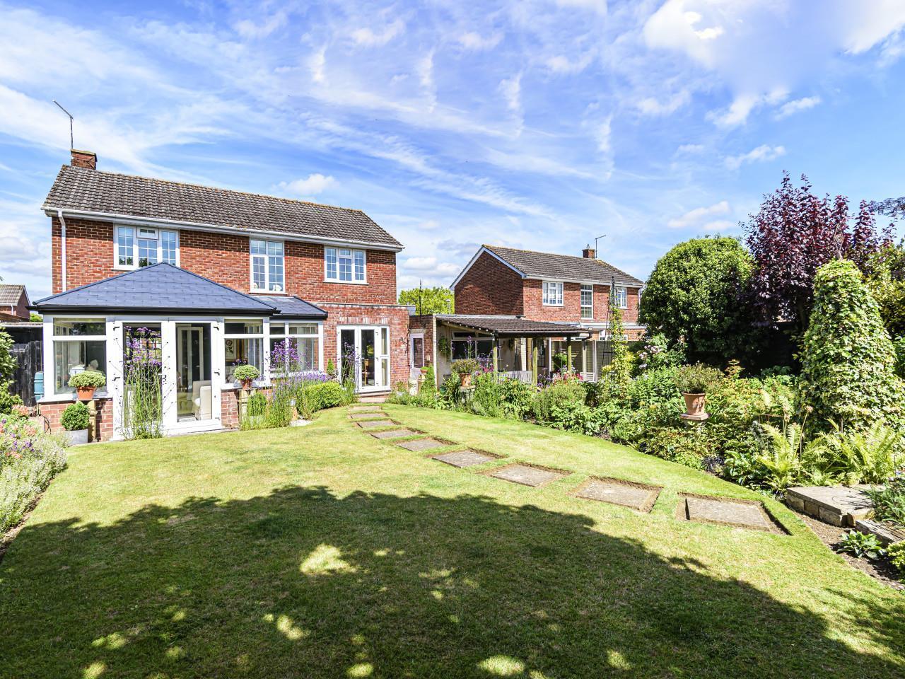 Property Image c162b8fa-d26c-4f97-8ef0-7b12a22f93ae
