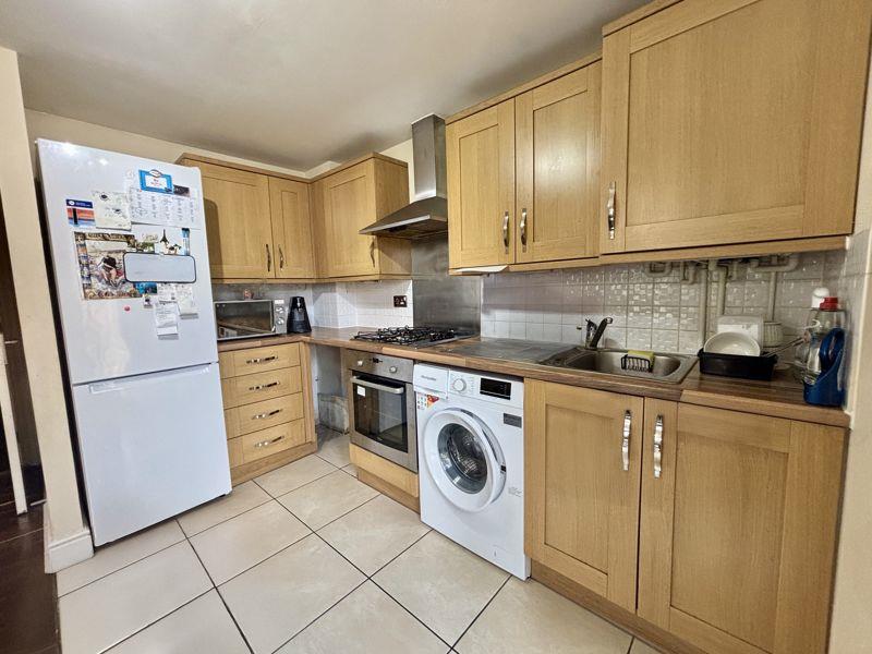 Property Image c1709837-f85e-461a-9426-76e976dcec66