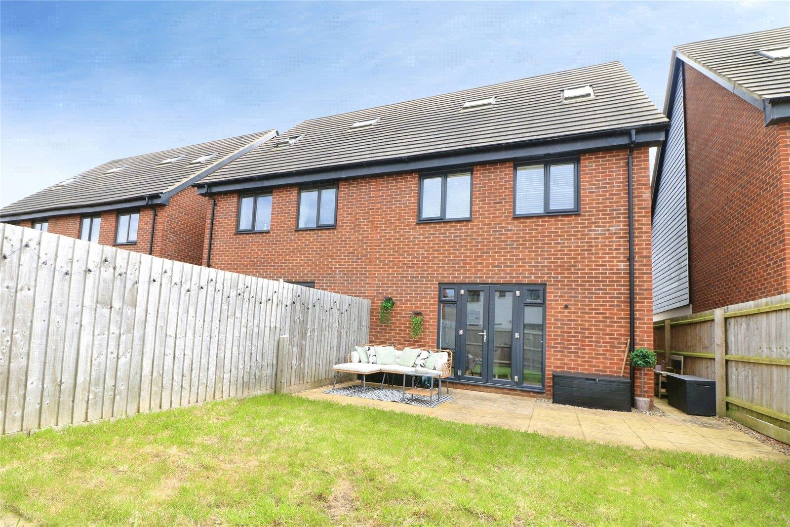 Property Image c1772afd-1ebc-4849-9b92-266b82c461d8