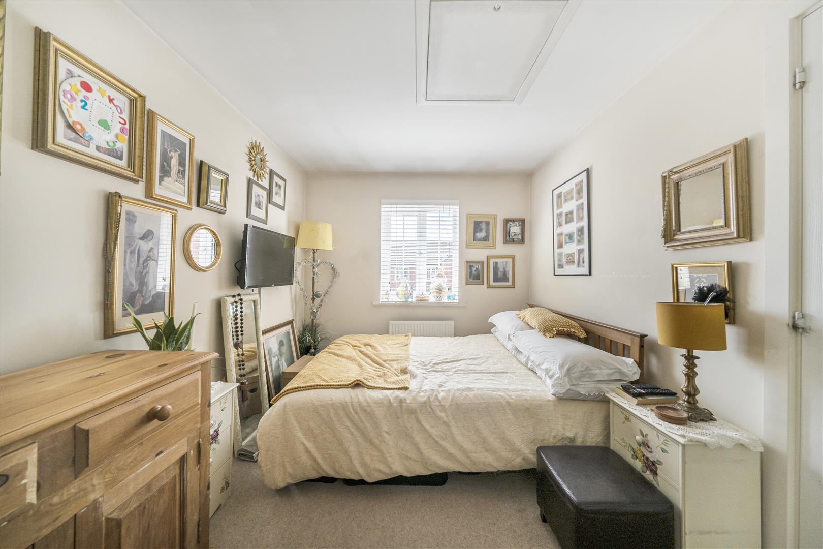 Property Image c17bca93-70b3-45ed-959b-557827542317