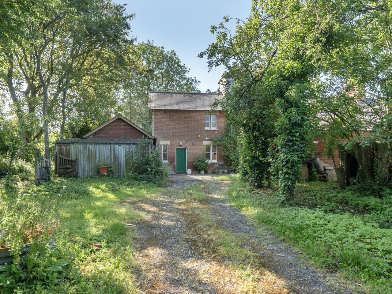 Property Image c17f8ec0-bf10-48f8-8176-65f2cc3912bc