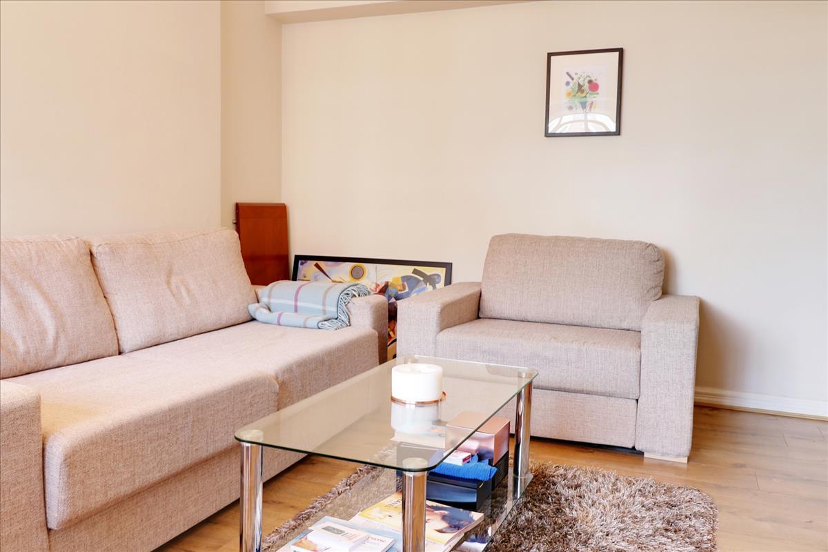 Property Image c184c840-8e8d-4695-a761-5d418a28e29c