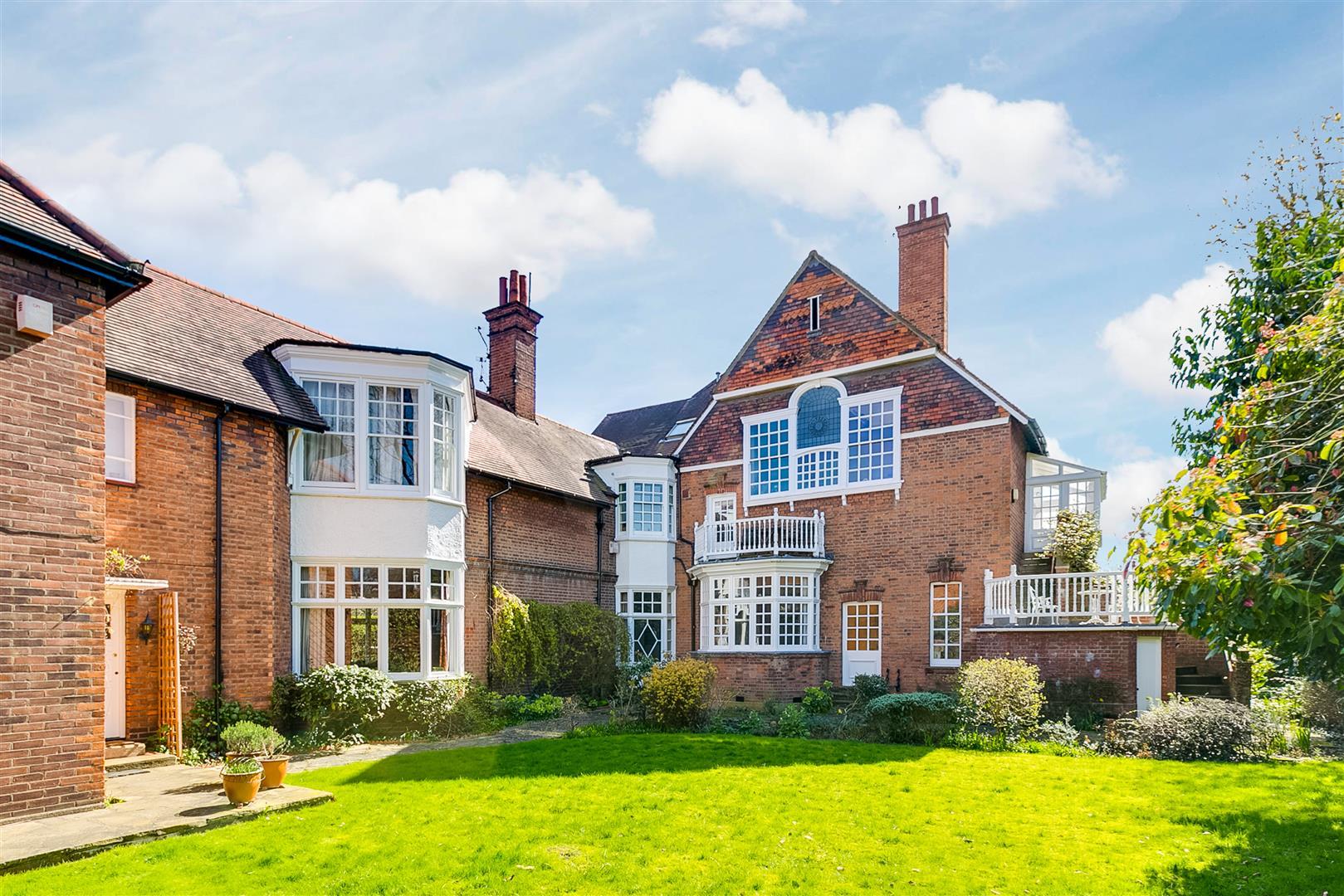 Property Image c18feb88-76c9-41ef-9d7d-d46a2d8ea513