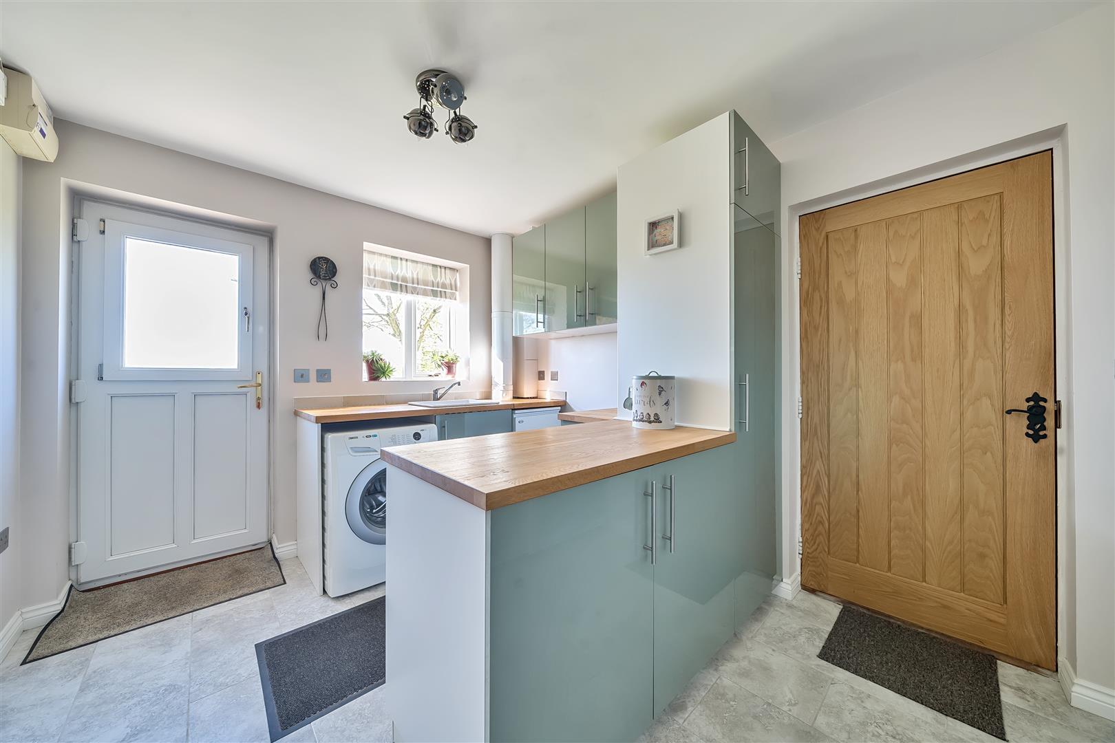 Property Image c197a2de-d09c-43be-864d-7b5de8602dfb