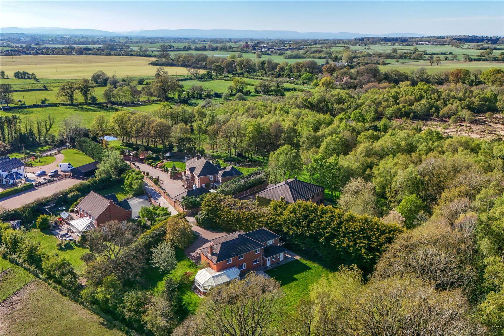 Property Image c1b85682-1551-40e4-b177-860c946689d7