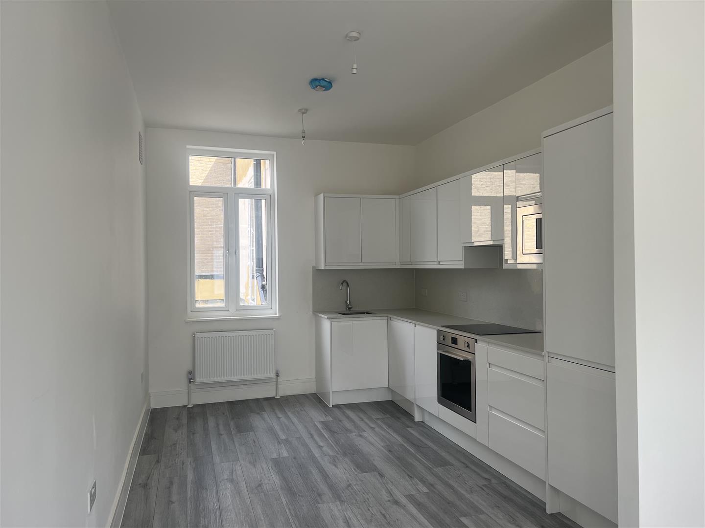 Property Image c1d18837-f17e-4da5-87f9-7ccb3dfa150c