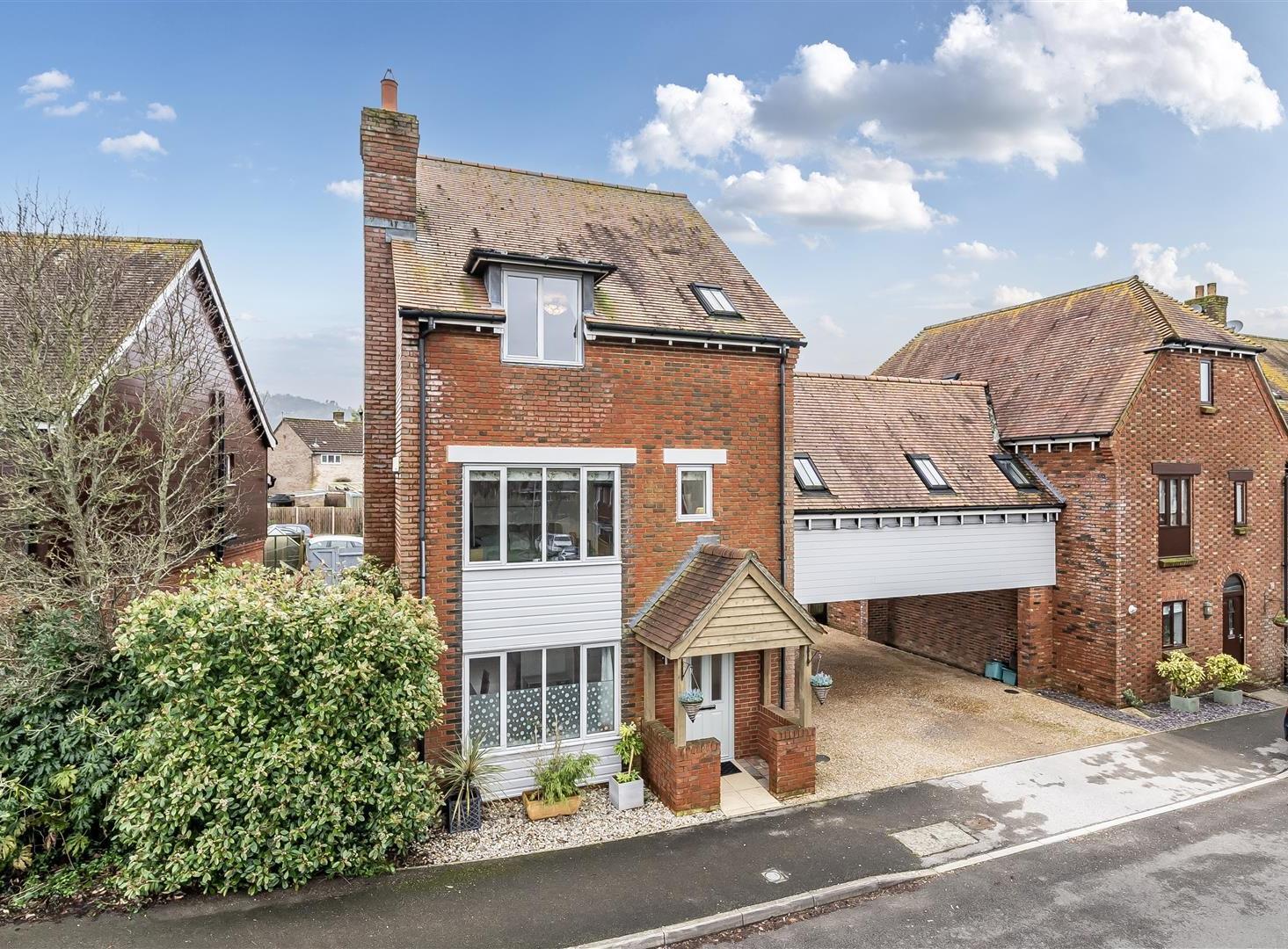 Property Image c1d72782-dde7-43e4-8634-c6354d5db48a