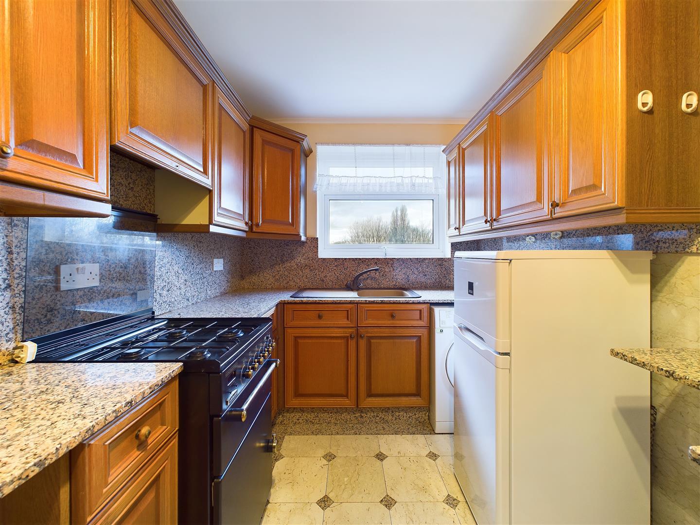 Property Image c1f3b1e6-e5e3-4955-9bd2-141d4dbd49c3