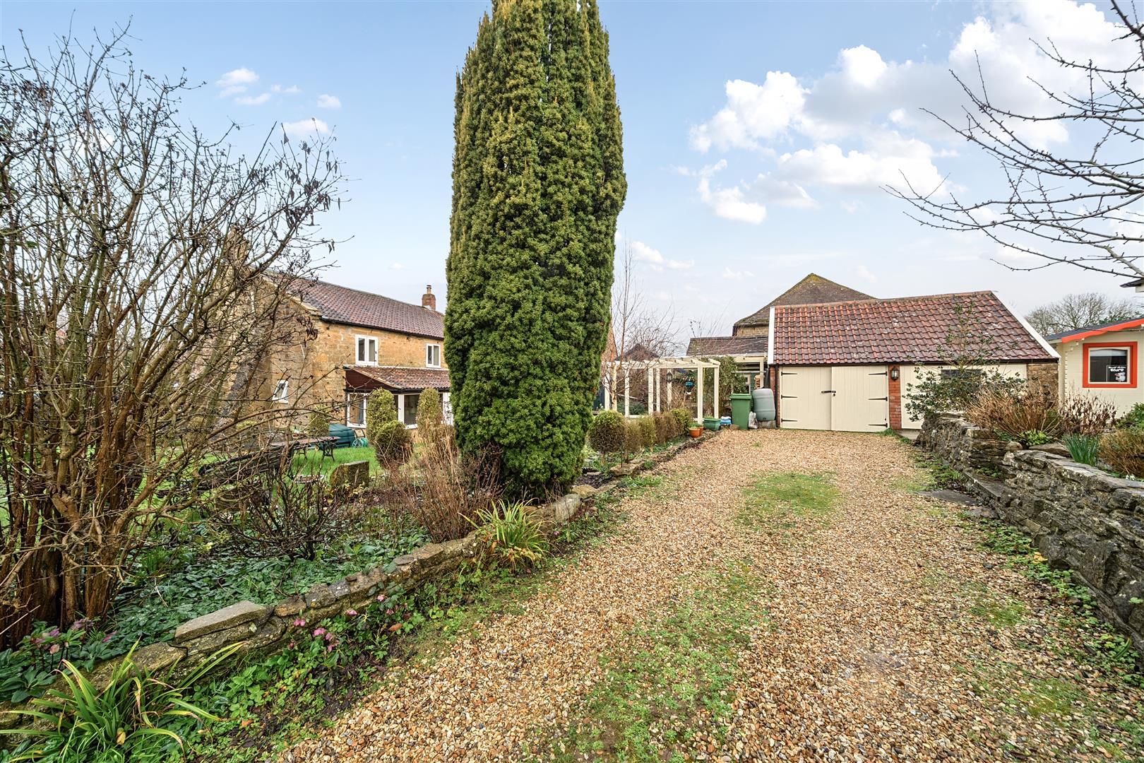 Property Image c219c769-42e7-4ac1-b863-10acd796afb8