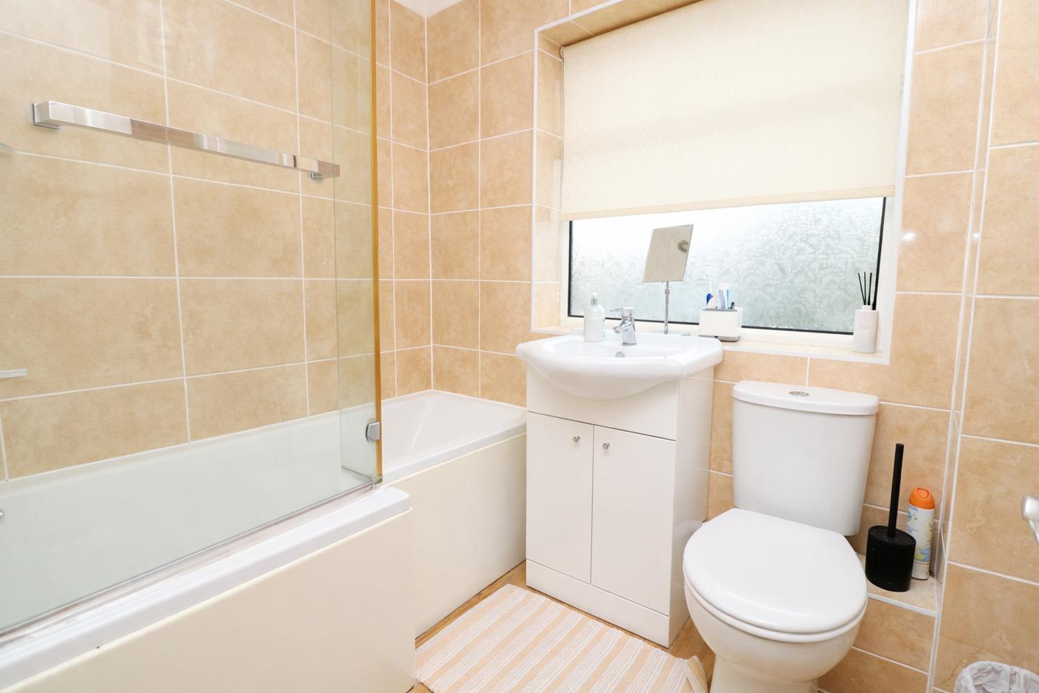 Property Image c2333328-9a86-411a-8a4a-343e19f296d3