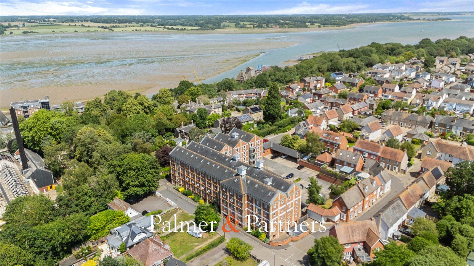 Property Image c239e6f1-8e56-44a9-a742-cee11f18a303