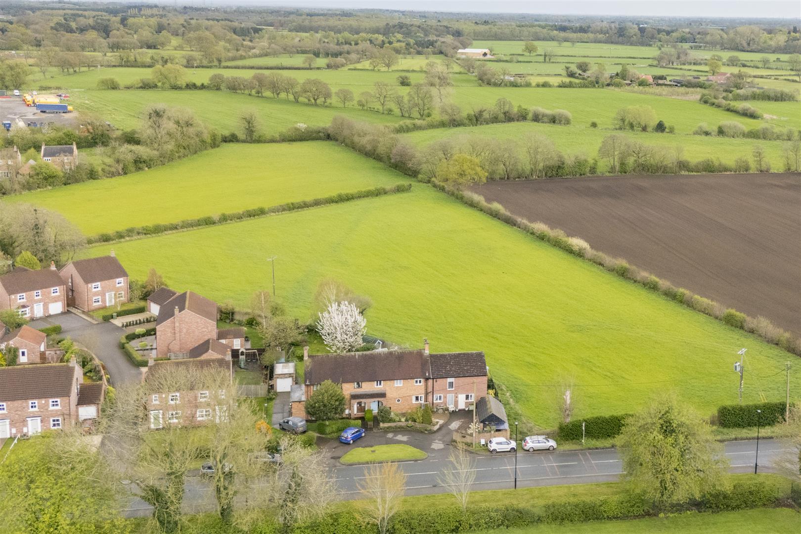 Property Image c259412c-d45a-4390-936e-d248b1ac48c3