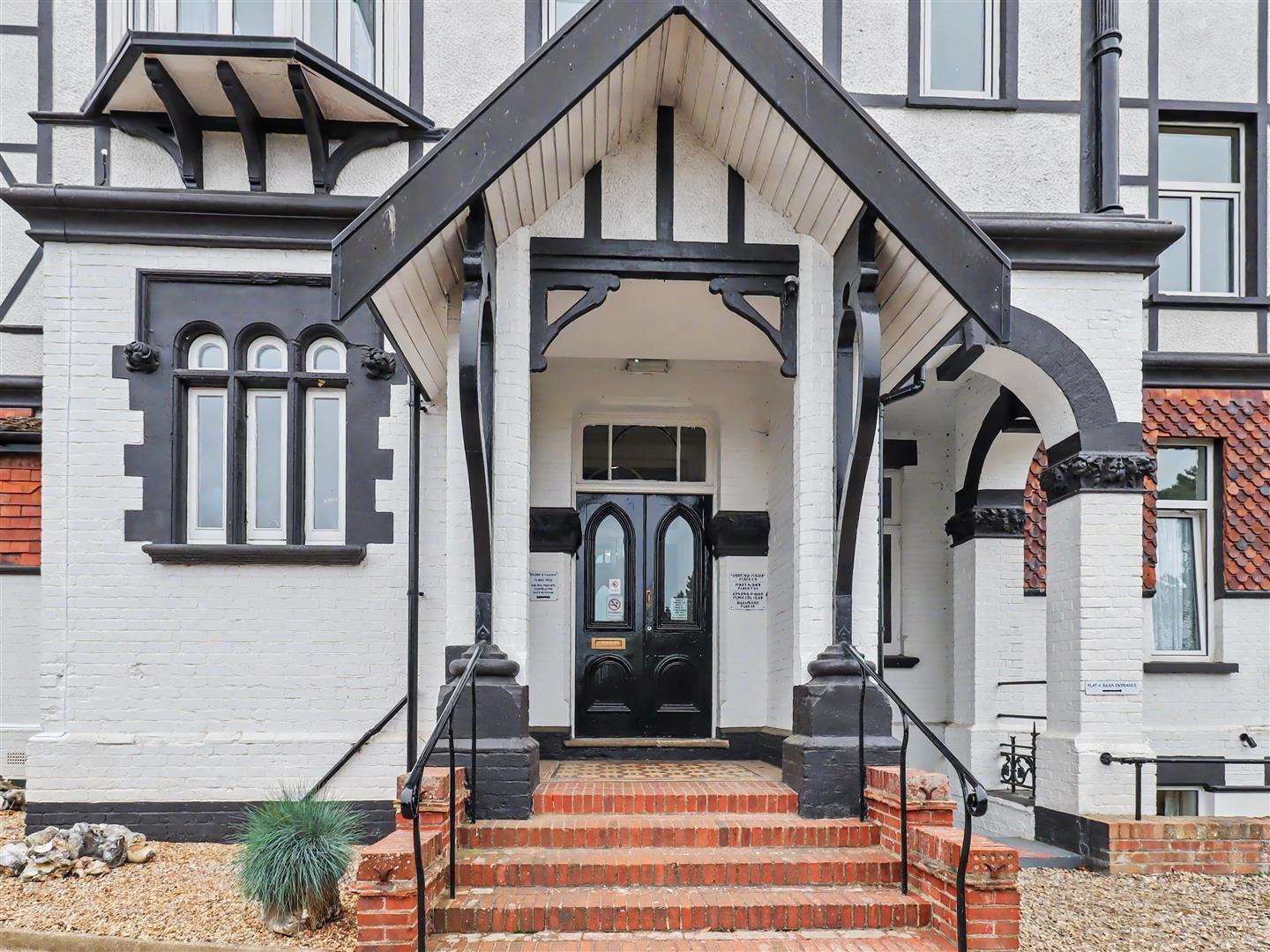 Property Image c2626ae1-8d37-432c-8a7a-3bdcc6637f96