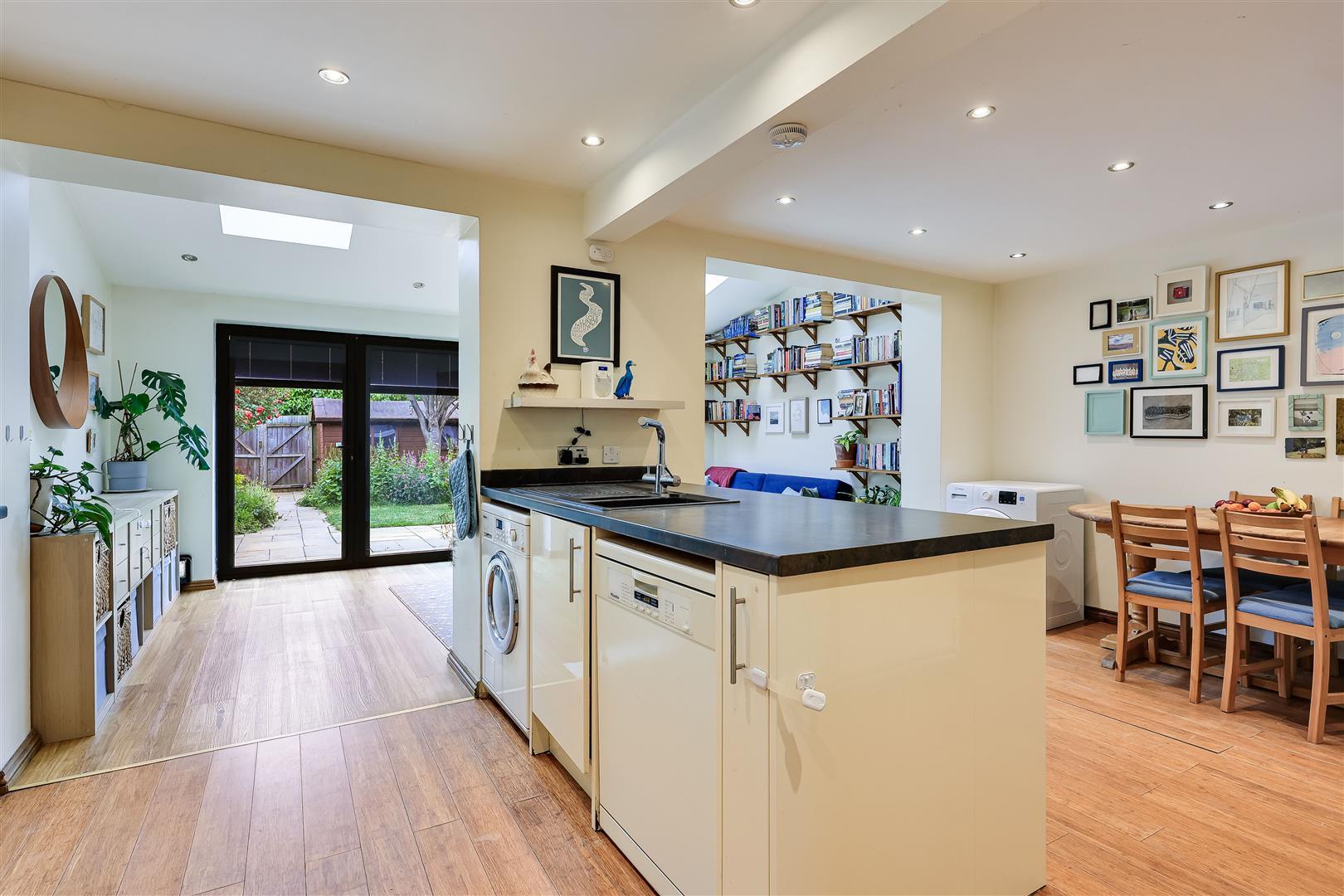Property Image c26a287a-76f3-4ff9-9a09-396b8940f4d9