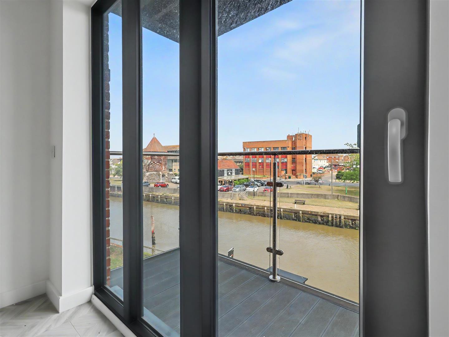 Property Image c289563d-2694-4ba2-b7bb-a1590908c057