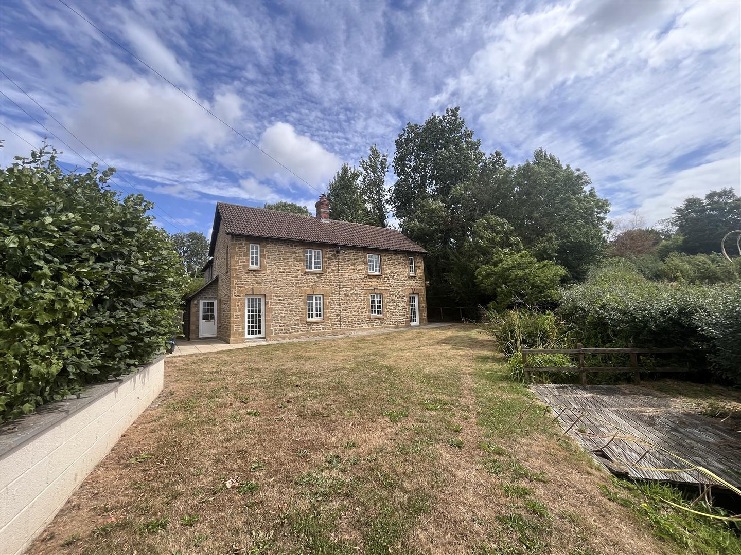 Property Image c28b5228-5adb-4e51-a38e-b419f3509084