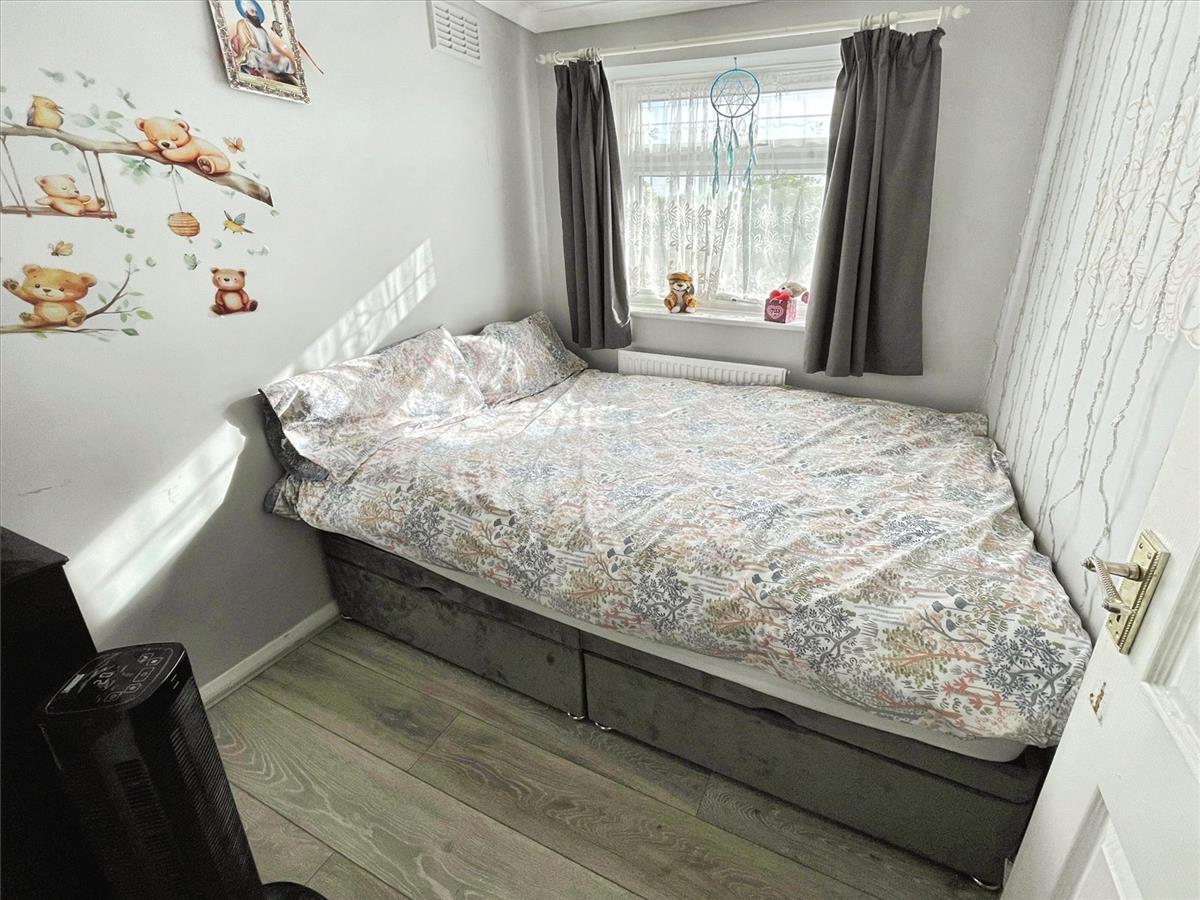 Property Image c2910249-5a0f-457c-8f0f-1e12974720d8