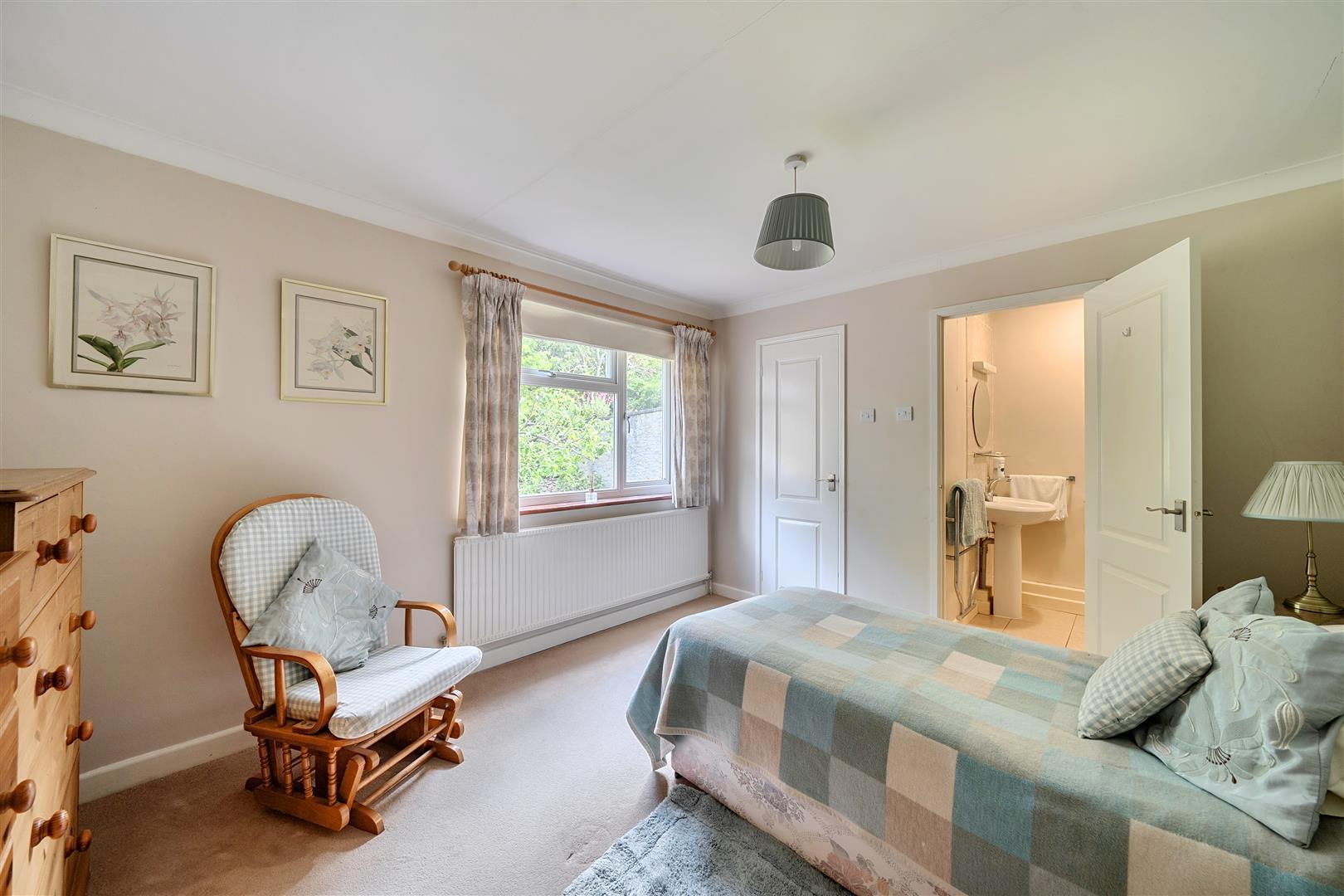 Property Image c2a96348-6316-4378-b14f-37724508ae4d