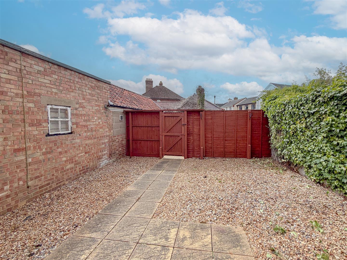 Property Image c2b51b46-f047-4040-9f55-0bbc25982fe5