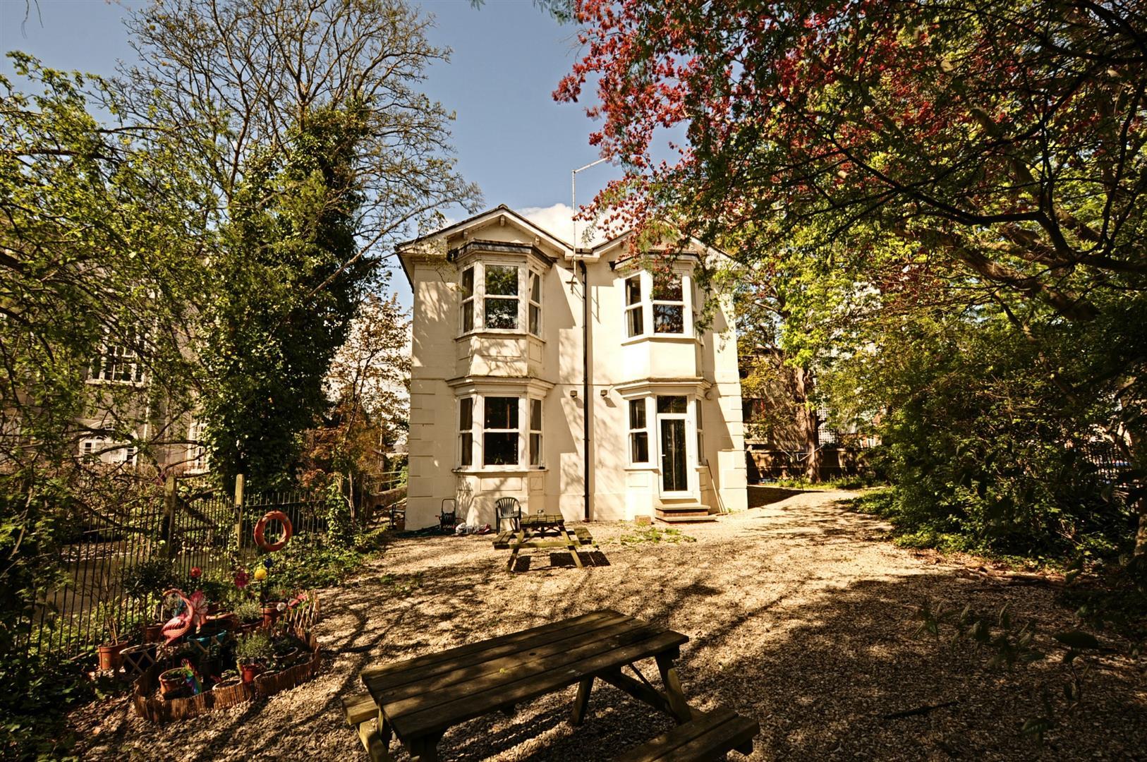 Property Image c2e944e3-9366-4667-82ac-1c1006bc7ecb