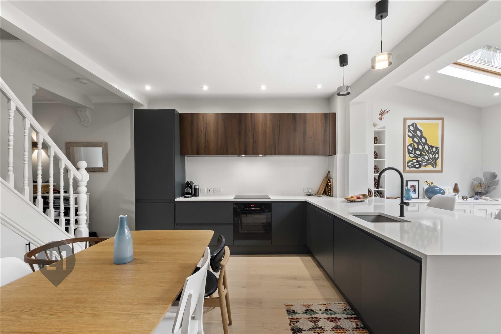 Property Image c300a8dc-3389-48b6-91a6-a88d4f2adcae