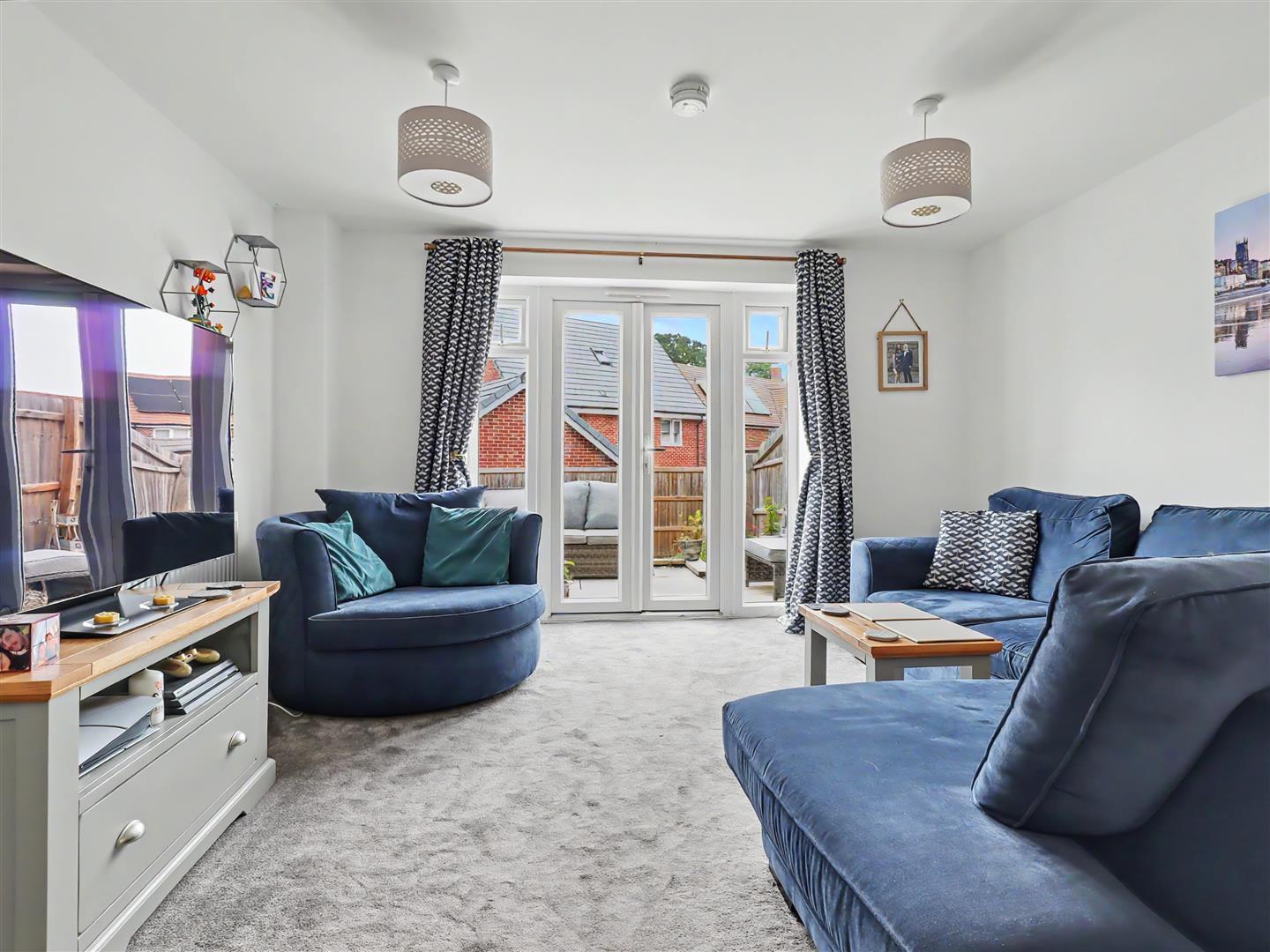 Property Image c30aecf5-5db3-4836-85aa-32a4e68be44e