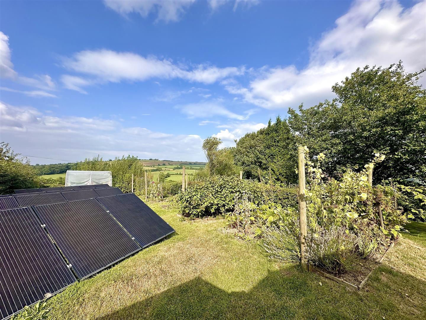 Property Image c327b297-f399-40c1-90a2-4d3fe5268f6e