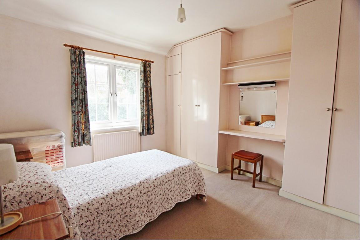 Property Image c33235d8-89ea-420a-8551-a3c61466701c