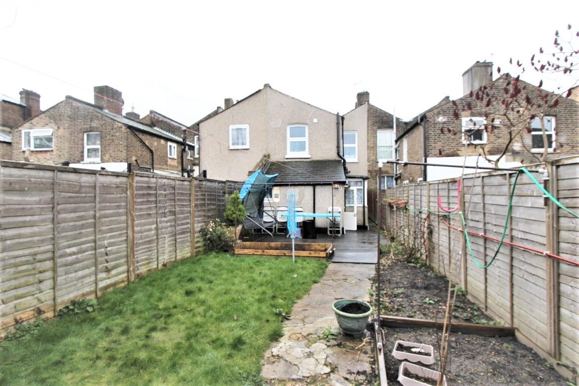 Property Image c3325ce4-ec16-4d1e-8c0f-cff9a4335c10