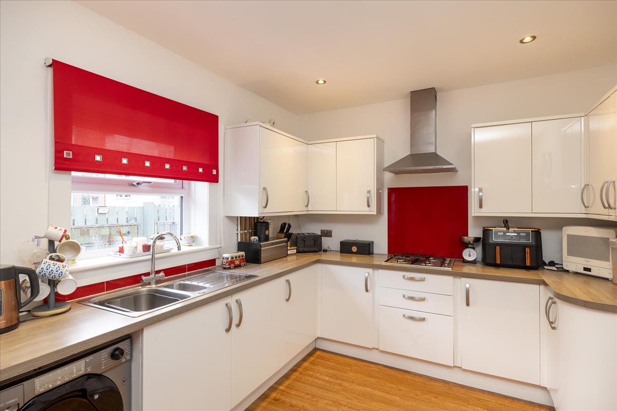 Property Image c3546412-a8eb-49a4-b5ec-b1e25cd1d483