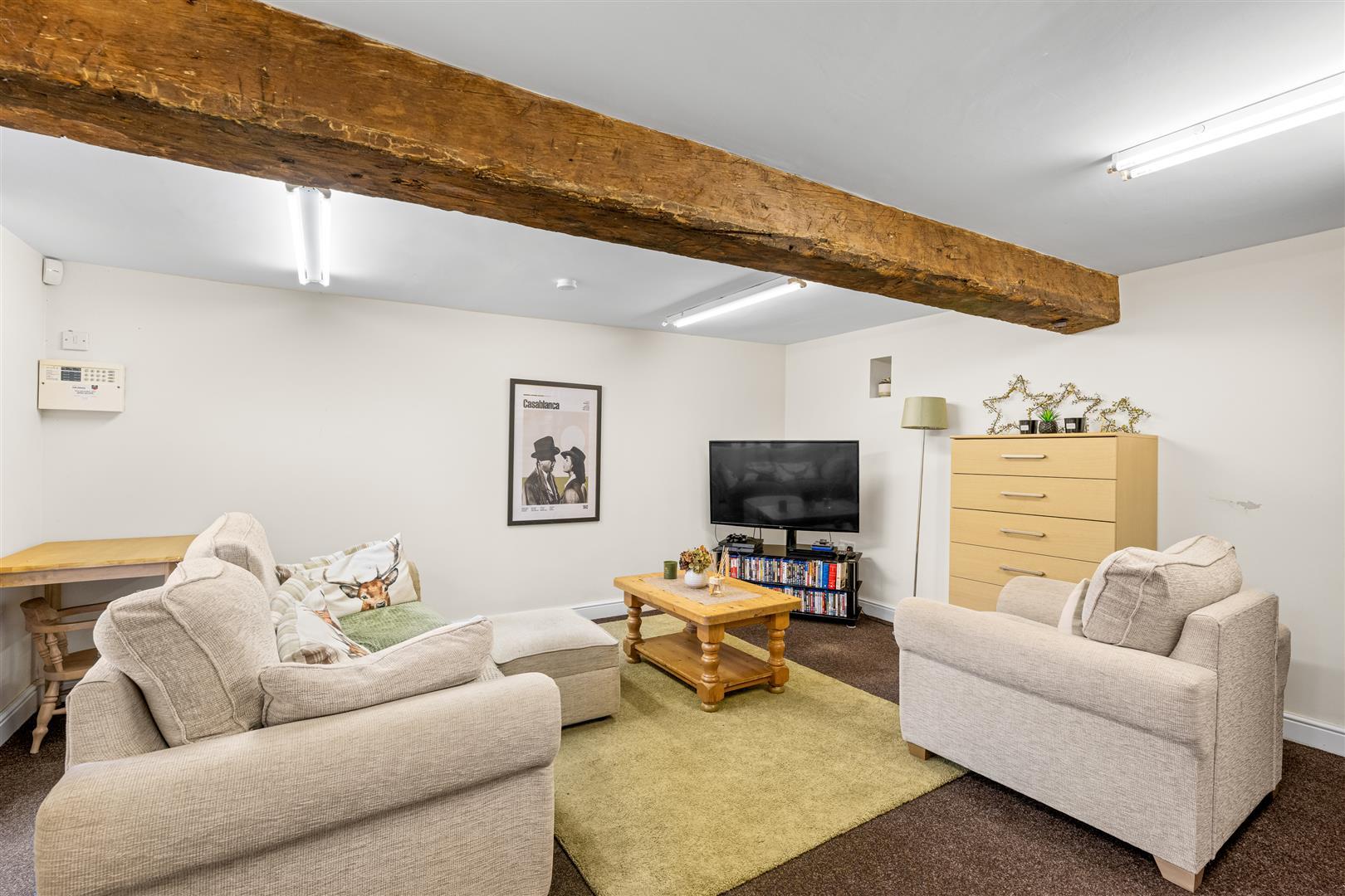 Property Image c372185c-704e-4679-98c0-713b113e0271