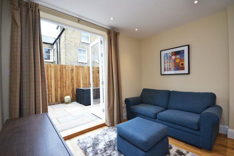 Property Image c375837b-c1ef-4ee1-aff1-4341e994ad8d