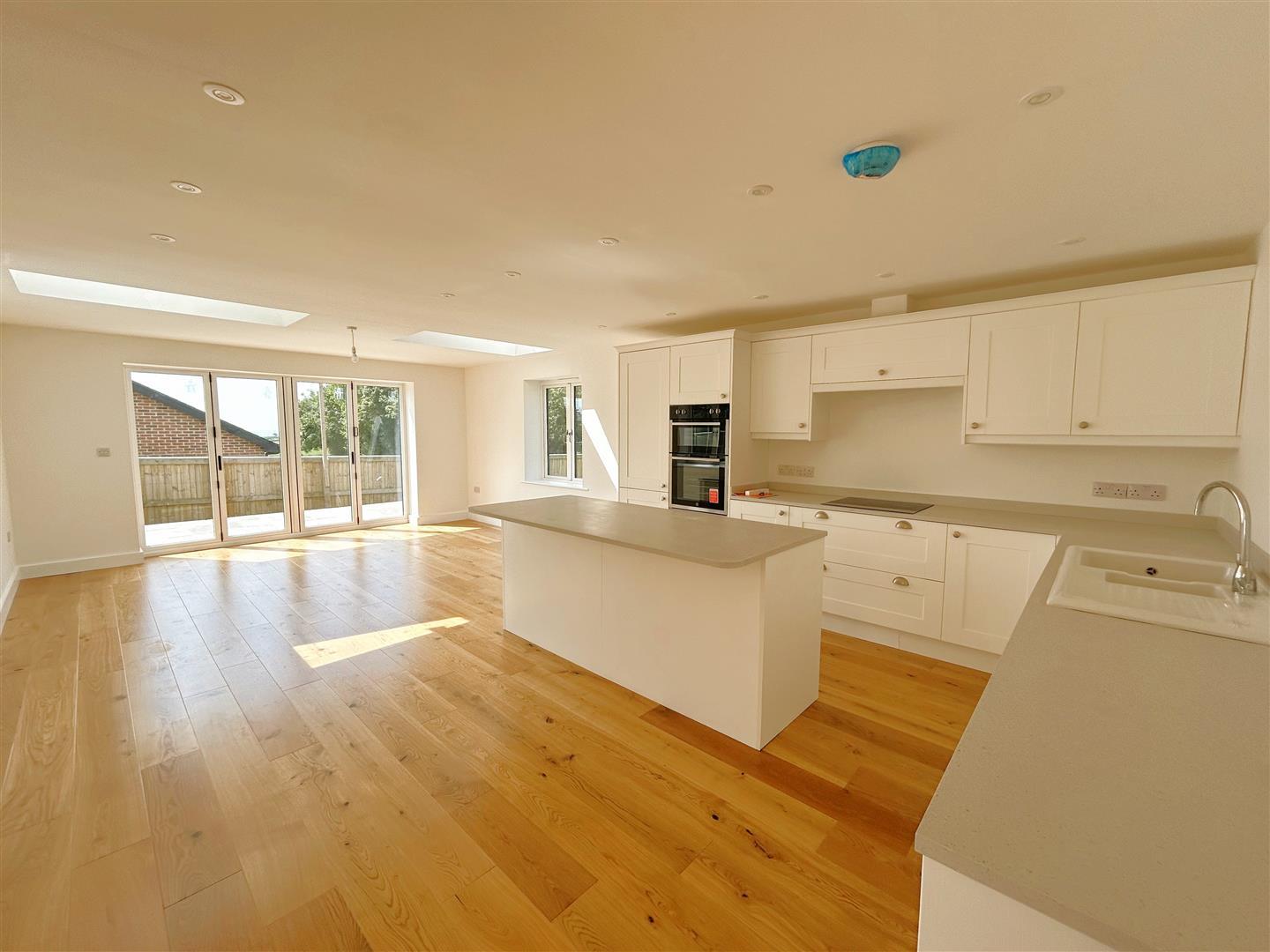 Property Image c37d2695-fa54-4978-b1e3-51cd7e6a7e20