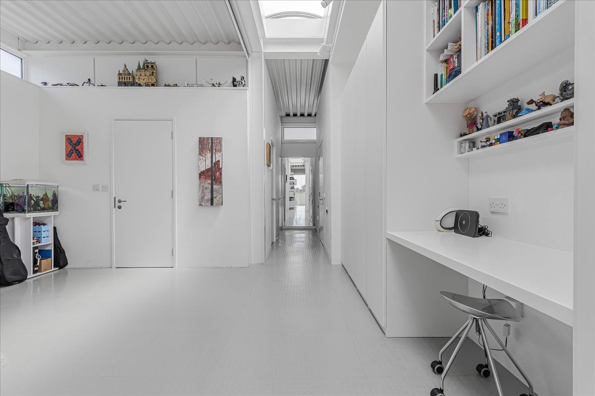 Property Image c39ab634-7caf-422a-a8f6-013b013a916a